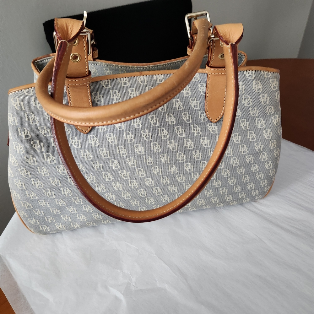 DOONEY & BOURKE Signature Bag Purse